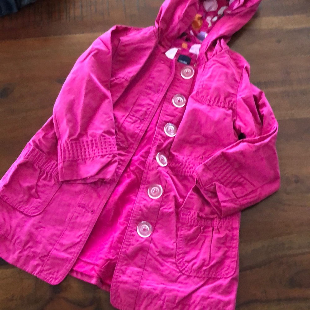 Baby Gap Girls fuchsia coat size 4.